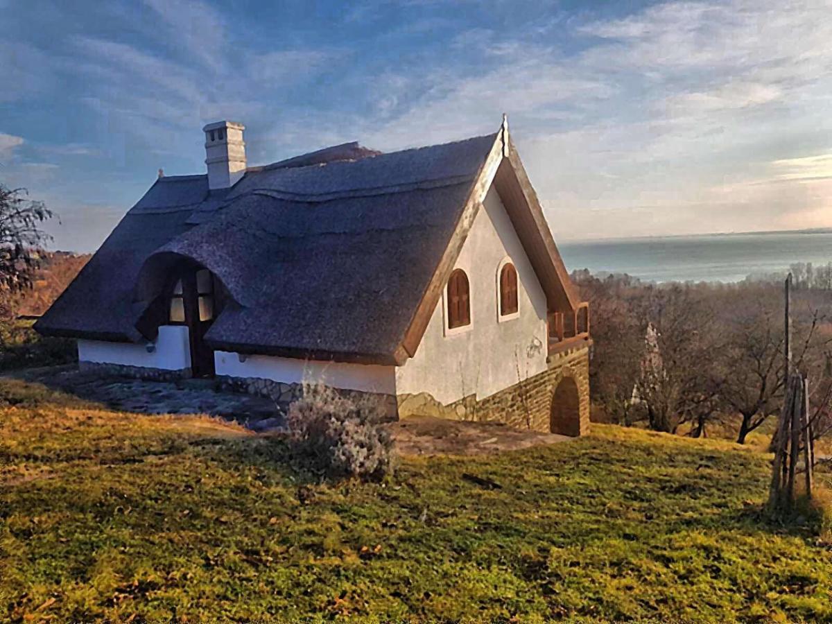 Villa Kőrózsa Vendégház Tihany Exterior foto